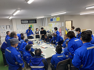 クラウド型「廃棄物収集車両運行管理システム」を導入しました。