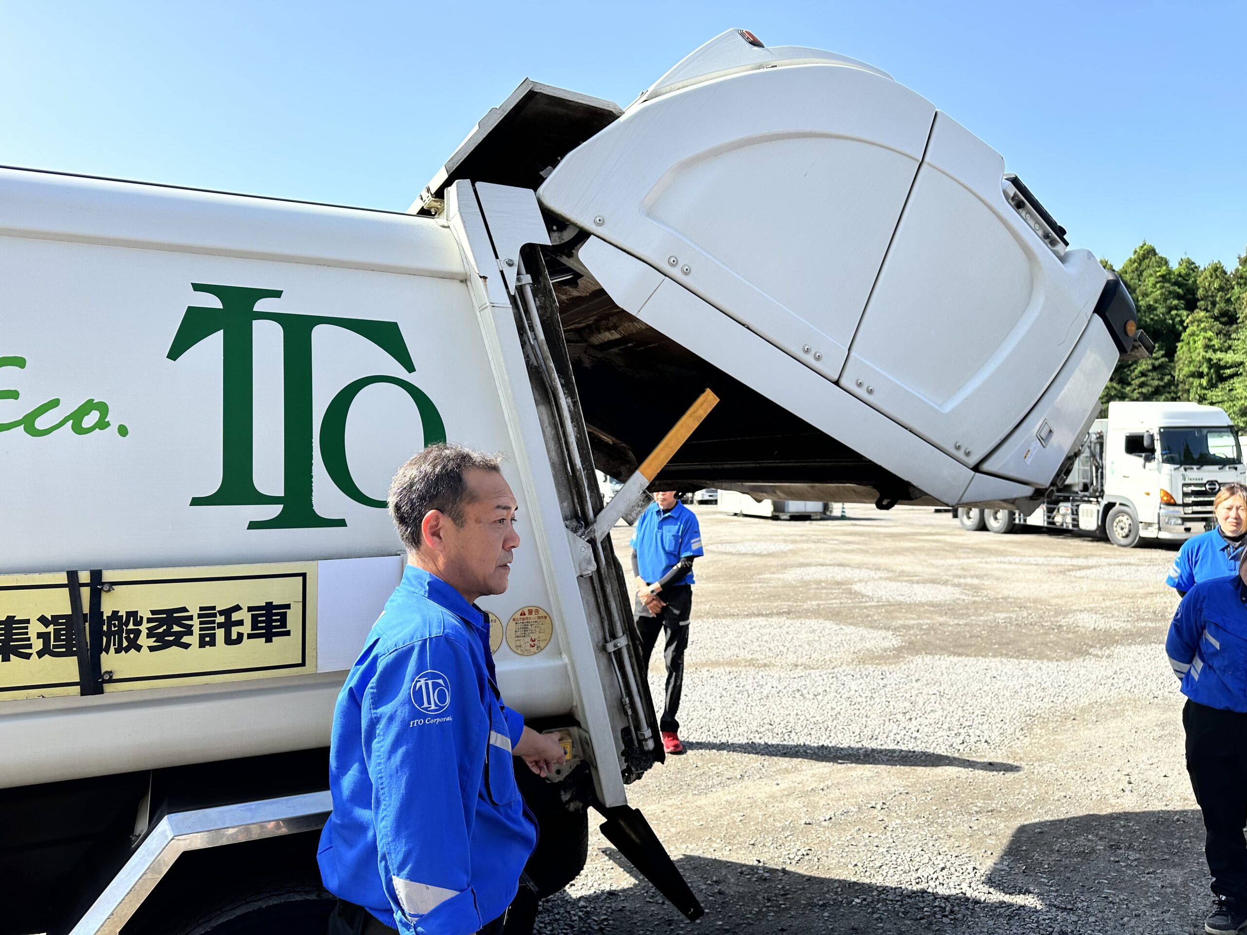 パッカー車（塵芥車）による労働災害防止対策について研修を行いました